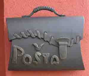 kovaná poštovní schránka - aktovka